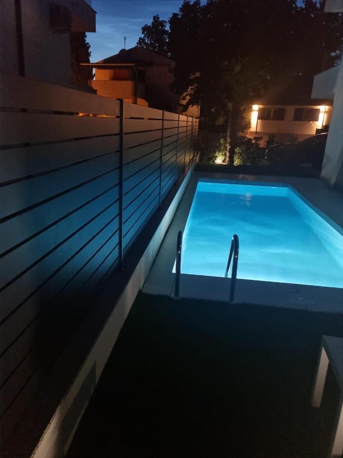 Luxury Royal Iris Appartamento Njivice